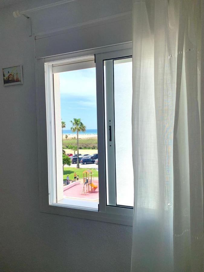 Primera Linea De Playa Paseo Maritimo コニル・デ・ラ・フロンテラ エクステリア 写真